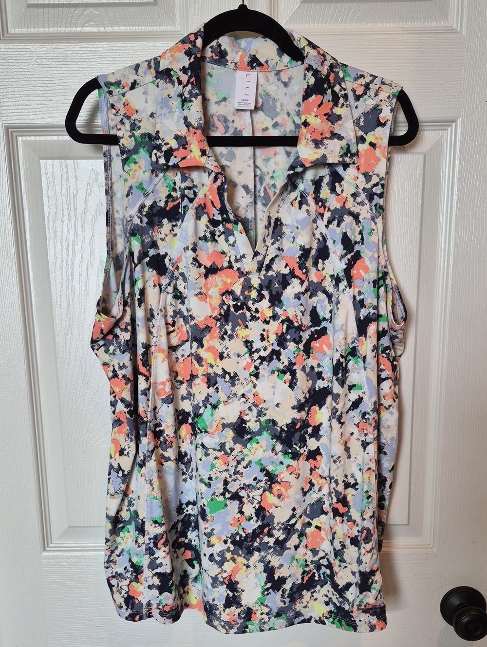 LIVI Sleeveless Collared Floral Splash Top - Multicolor SIZE 22/24